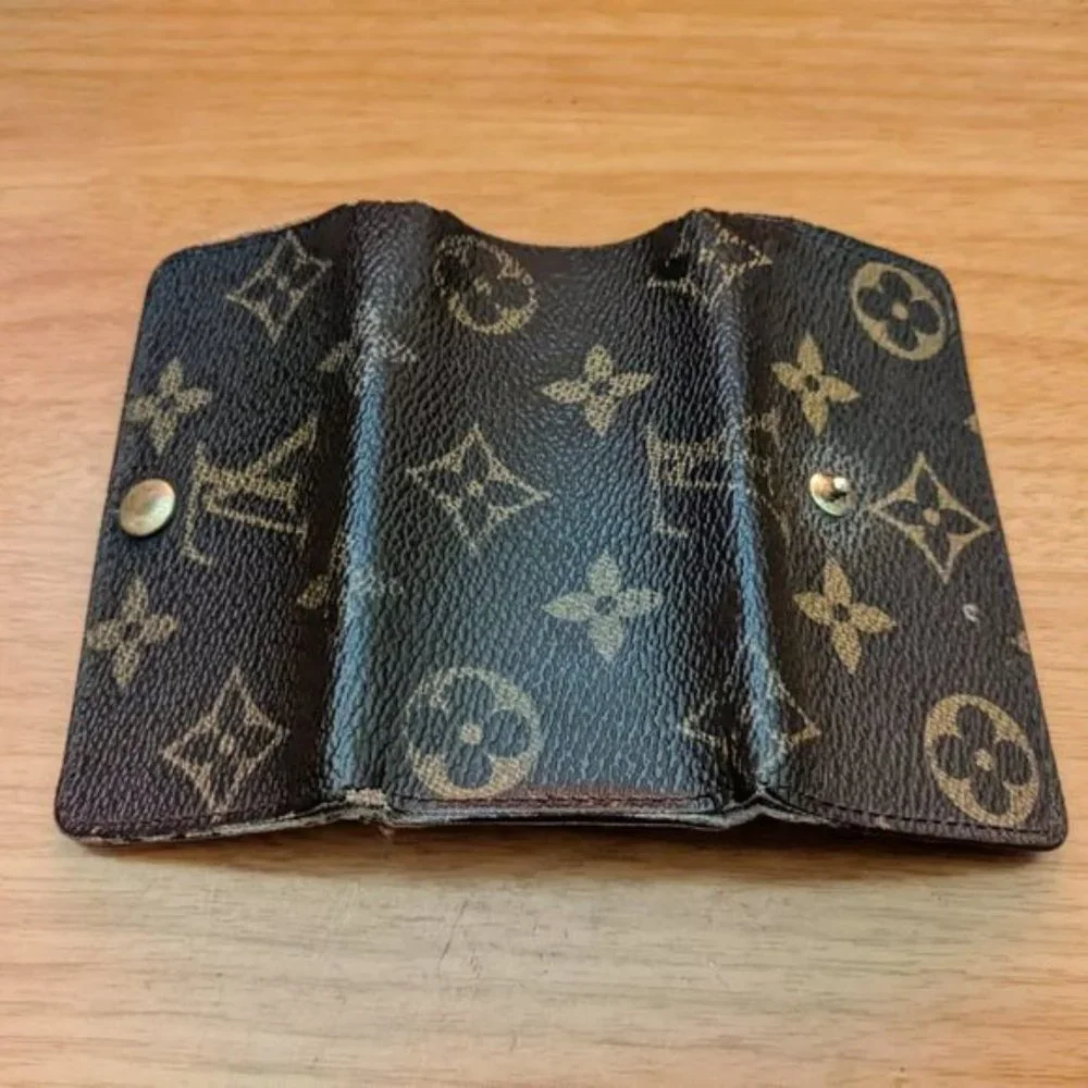 Louis Vuitton Monogram Key Holder/Wallet #1244💥PRICE DROP💥